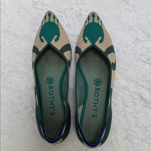 Moroccan Green Rothy’s Pointed-Toe Flats Size 8